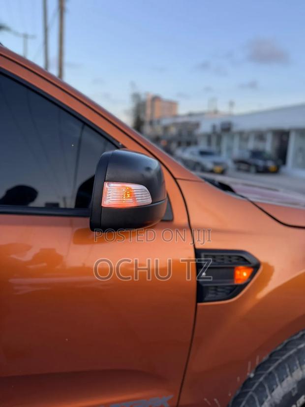 Ford Ranger 2015 Orange