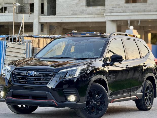 Subaru Forester Premium AWD 2023 Black