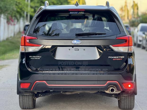 Subaru Forester Premium AWD 2023 Black
