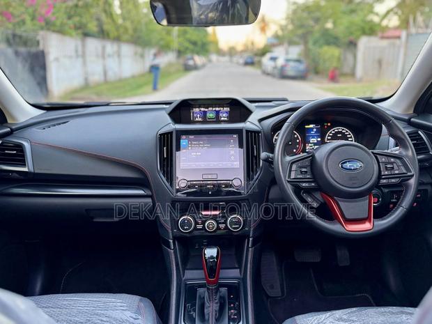 Subaru Forester Premium AWD 2023 Black