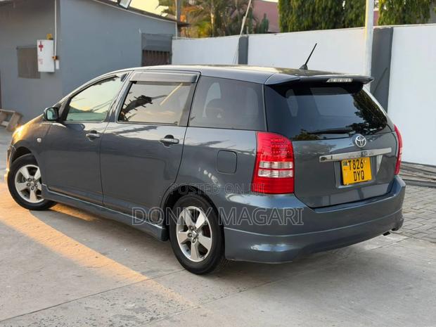 Toyota Wish 2003 Gray