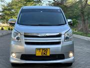 Toyota Noah 2008 Silver for sale