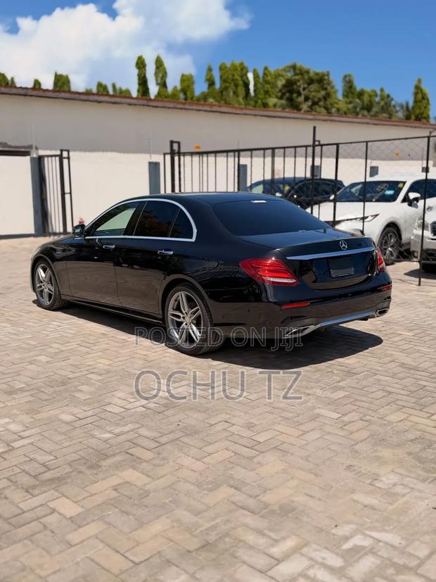 Mercedes-Benz C200 2015 Black