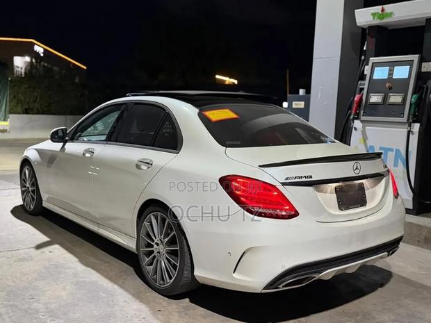 Mercedes-Benz C200 2015 White