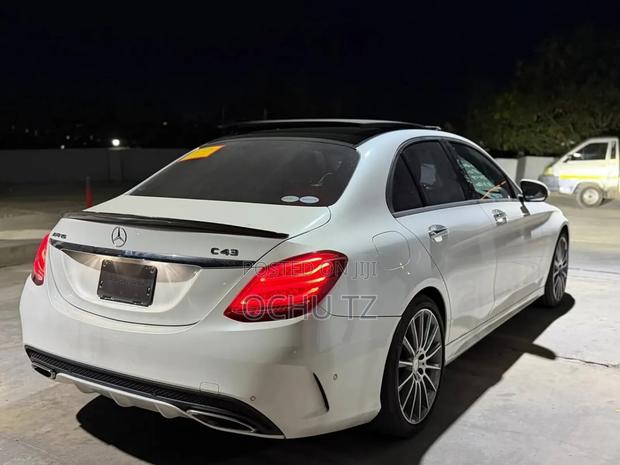 Mercedes-Benz C200 2015 White