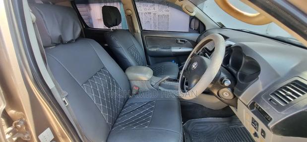 Toyota Hilux 2800 Raider D-Cab 2004 Brown