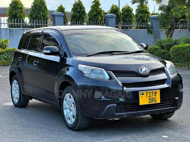 Toyota IST 2009 Black