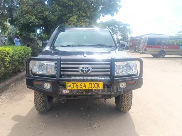 Toyota Land Cruiser 2006 Black