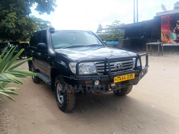 Toyota Land Cruiser 2006 Black