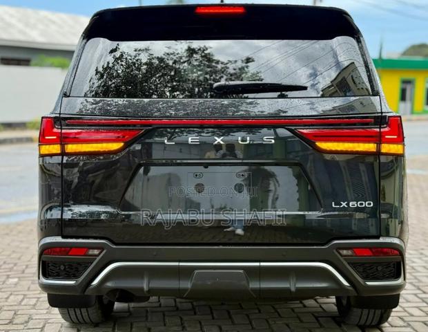 Lexus LX LX 600 2024 Black