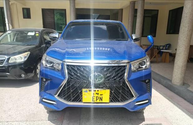 Toyota Hilux 2018 Blue