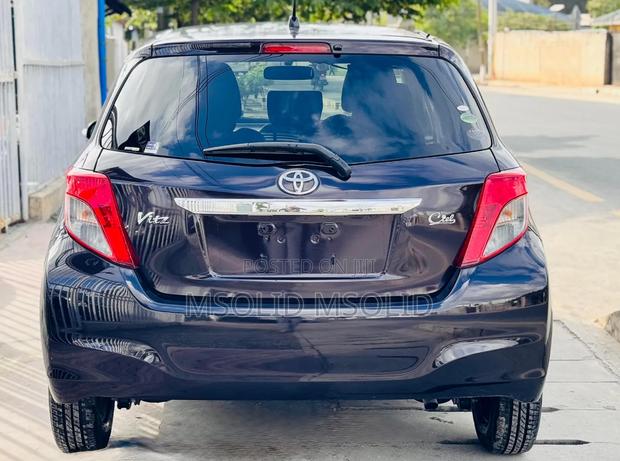 Toyota Vitz 2014 Purple