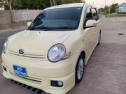 Toyota Sienta 2005 Yellow for sale