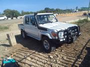 Toyota Land Cruiser 2021 White for sale