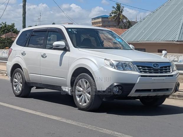 Subaru Forester 2.5X Limited 2012 White