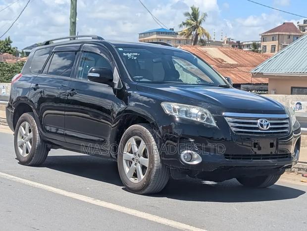 Toyota Vanguard 2008 Black