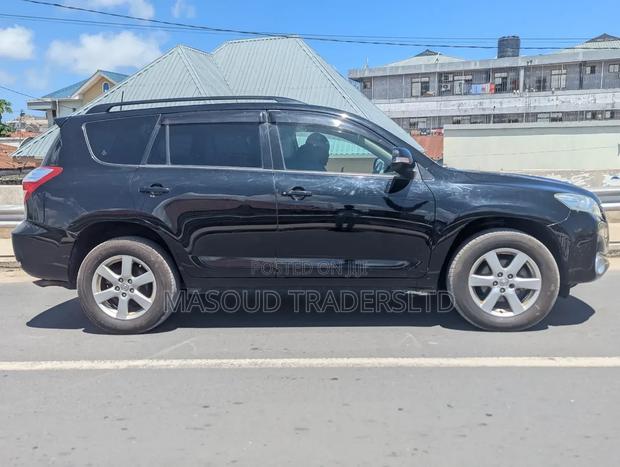Toyota Vanguard 2008 Black