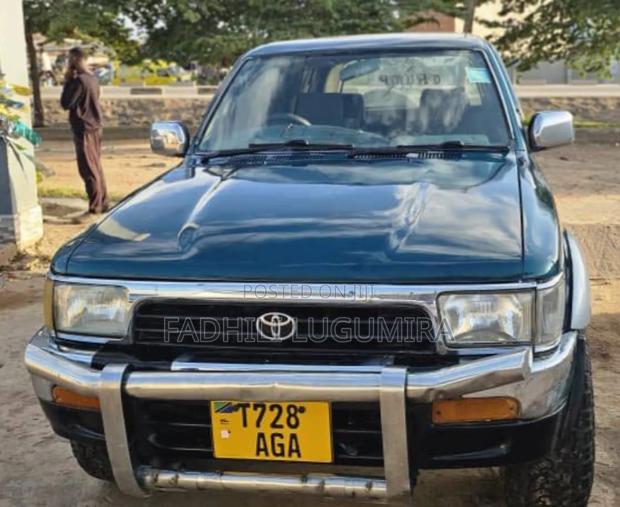 Toyota Hilux Surf 1997 Green