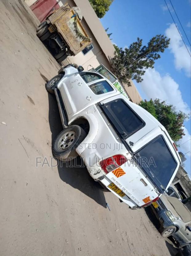 Toyota Hilux 2007 White
