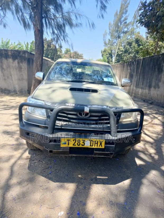 Toyota Hilux 2006 Green
