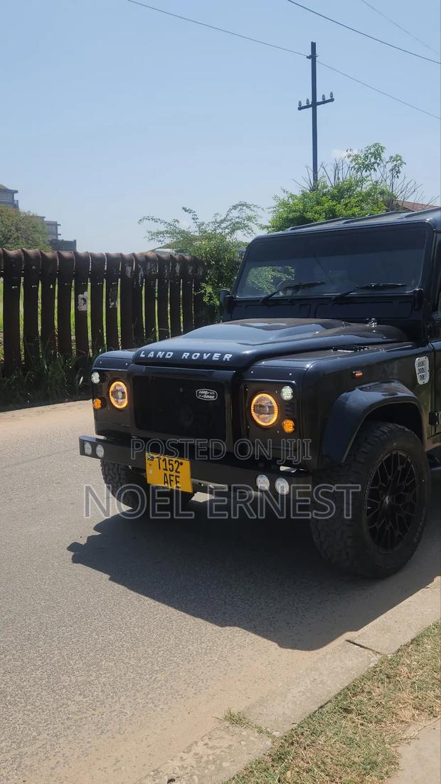 Land Rover Defender 1985 Black