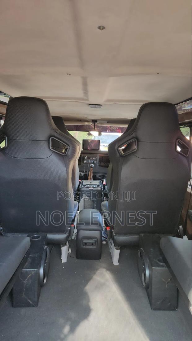 Land Rover Defender 1985 Black