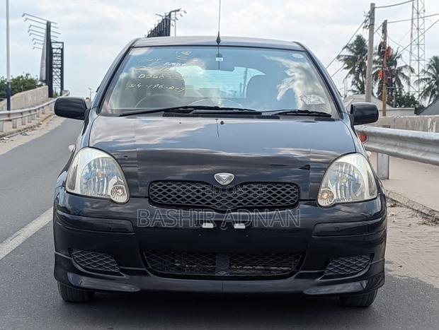 Toyota Vitz 1.3 FWD 3dr 2002 Black