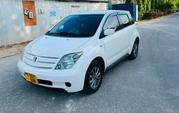 Toyota IST 2004 White for sale