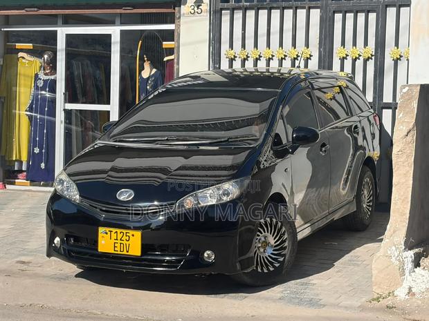 Toyota Wish 2012 Black
