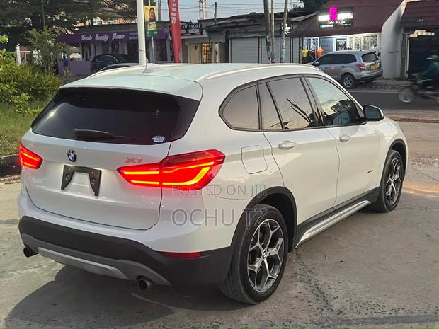 BMW X1 sDrive28i 4dr SUV (2.0L 4cyl Turbo 8A) 2015 White