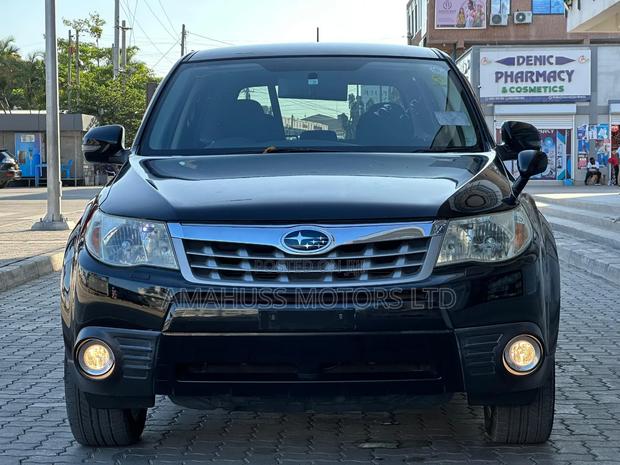 Subaru Forester 2012 Black