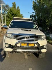 Toyota Fortuner 3.0 D Turbo AWD 2015 White for sale