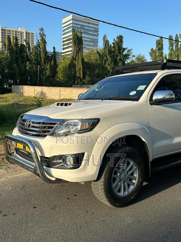 Toyota Fortuner 3.0 D Turbo AWD 2015 White