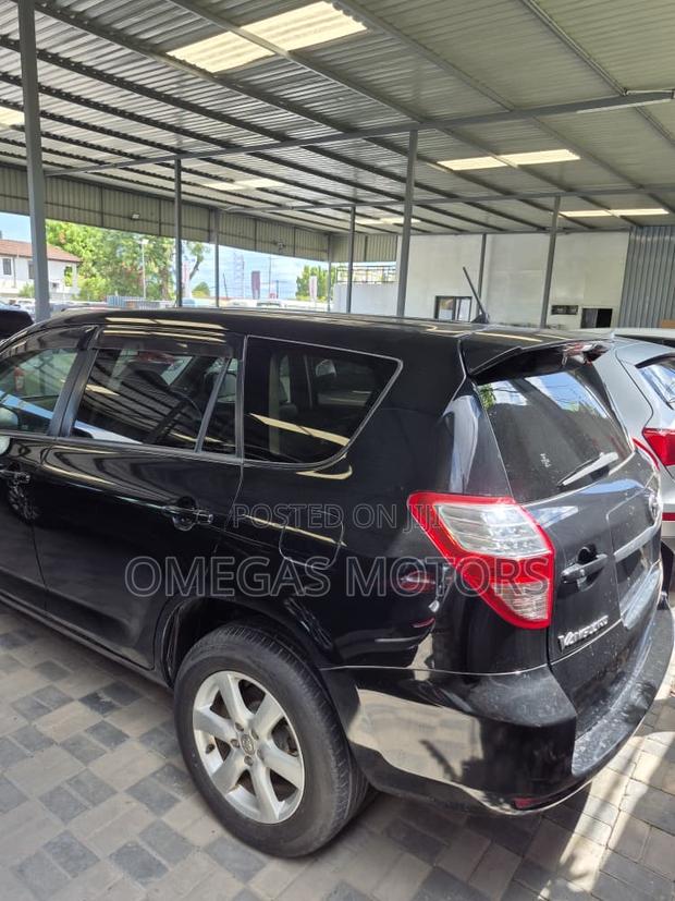 Toyota Vanguard 2008 Black