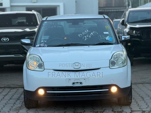 Mazda Verisa 2011 White