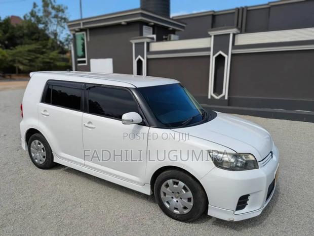 Toyota Corolla Rumion 2008 White