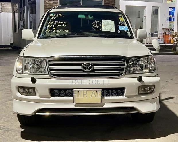 Toyota Land Cruiser 100 4.7 Executive 2006 White