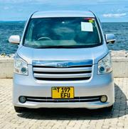 Toyota Noah 2010 Silver for sale