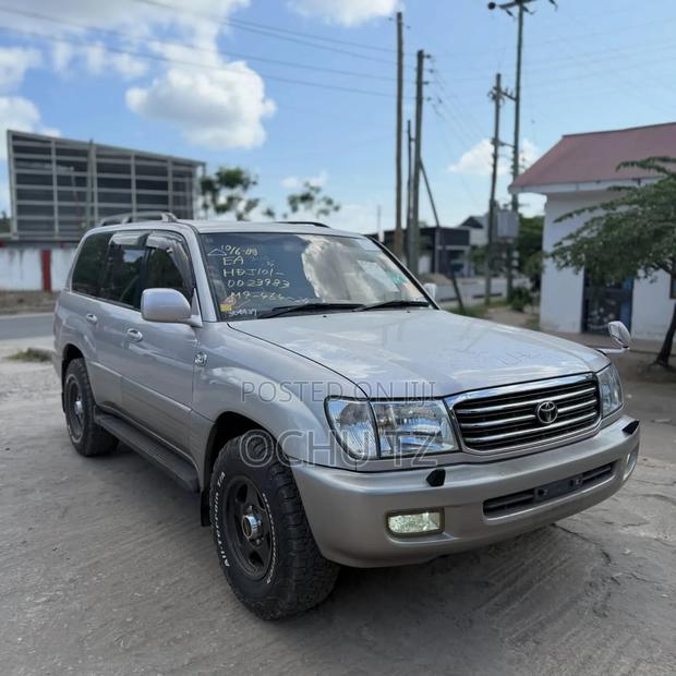 Toyota Land Cruiser 2003 Silver