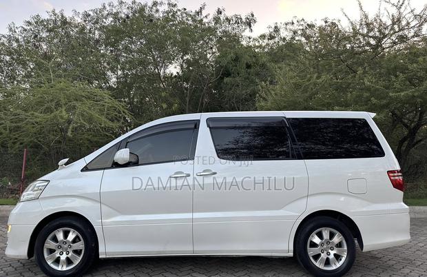 Toyota Alphard 2006 White