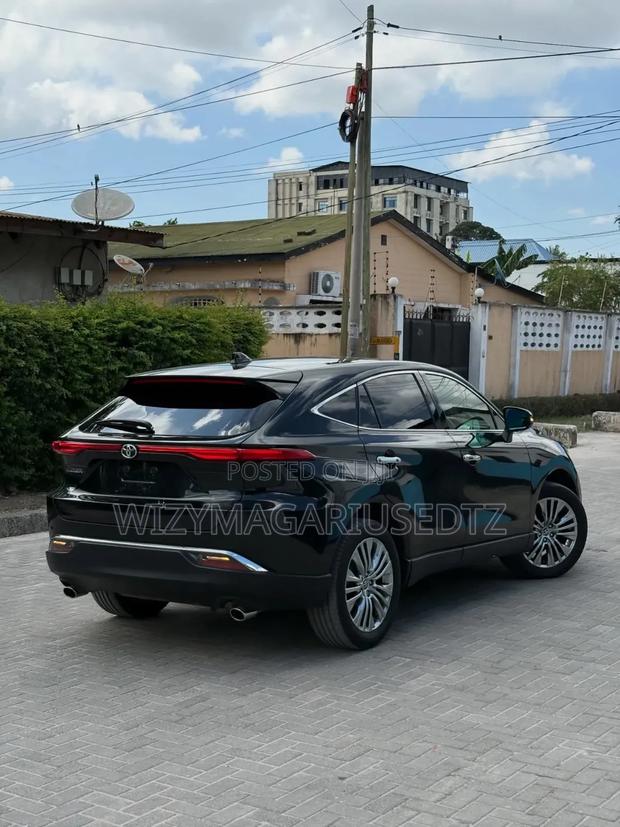 Toyota Harrier 2020 Matt Black