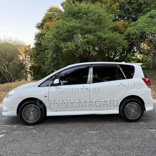 Toyota Corolla Spacio 2006 White