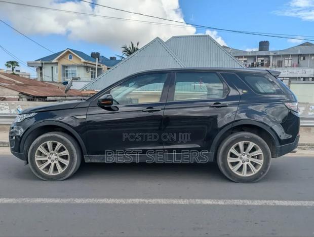 Land Rover Discovery 2015 Black