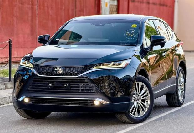Toyota Harrier 2021 Black
