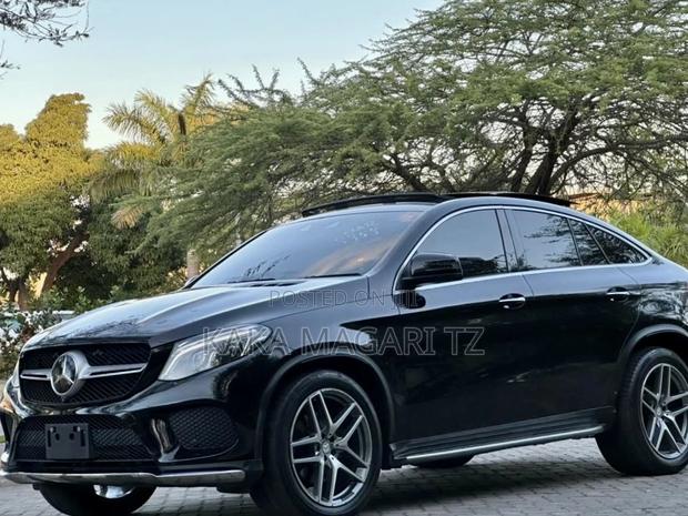 Mercedes-Benz GLC-Class 2017 Black