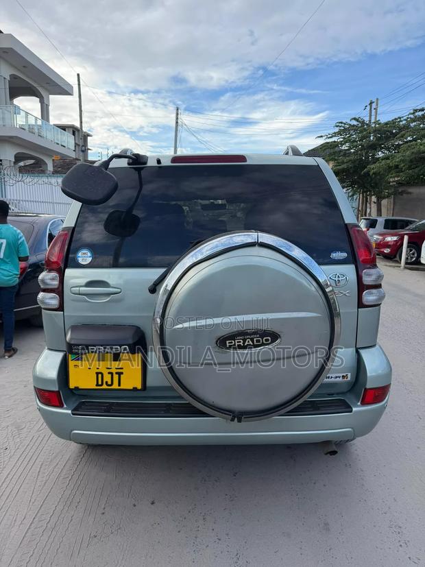 Toyota Land Cruiser Prado 3.4 3dr 2004 Gray