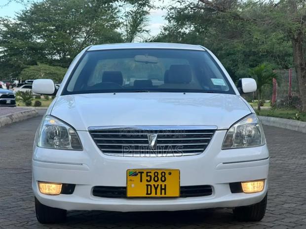 Toyota Premio 2005 White