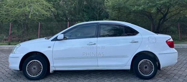 Toyota Premio 2005 White