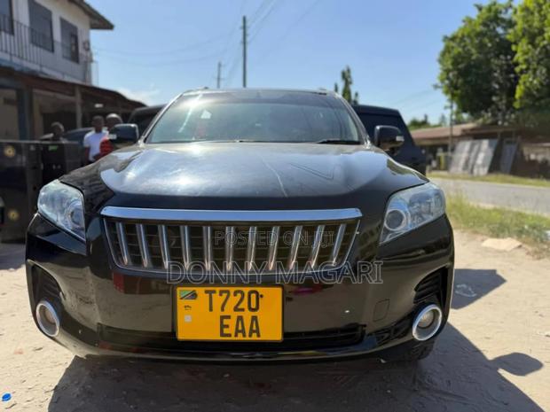 Toyota Vanguard 2011 Black