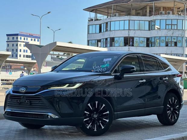 Toyota Harrier 2021 Black